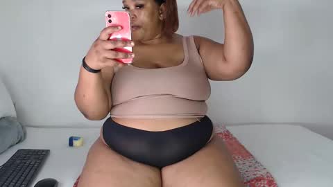 Snapshot of sexychill2000 chatting on November 2025 11:54:01 AM SEXYCHILL online show from November 2025 11:54:01 AM