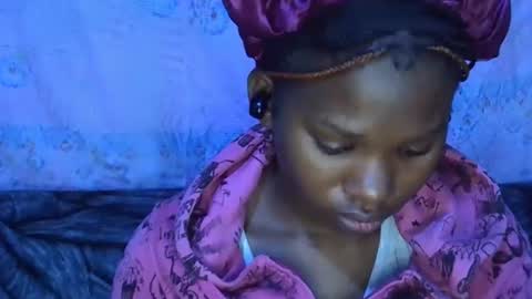 sexydoll002 online show from November 2025 02:32:01 AM