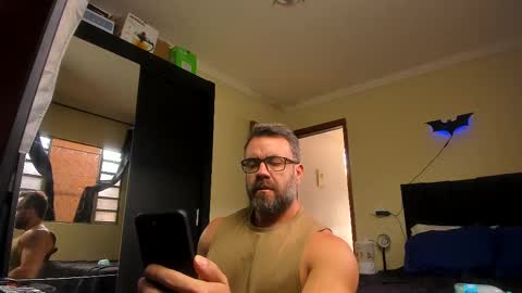 chris online show from September 2025 12:32:01 PM