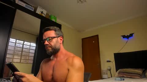 chris online show from November 2025 04:18:02 PM