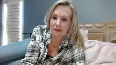 LisaisLuscious online show from January 2025 04:43:02 PM