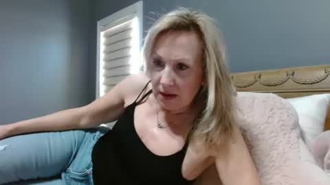 LisaisLuscious online show from February 2025 02:22:02 PM
