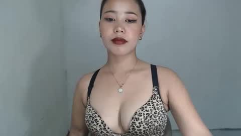 Snapshot of sexyhotbojean chatting on January 2025 04:30:01 AM jeanken and jelian online show from January 2025 04:30:01 AM