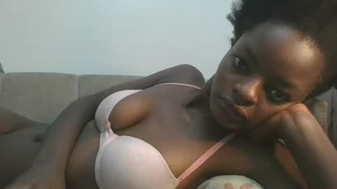 Snapshot of sexyhotgal23 chatting on January 2025 08:47:02 PM REBECCAH online show from January 2025 08:47:02 PM