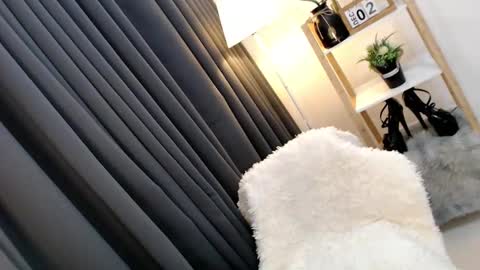 JENNY online show from December 2024 11:12:02 AM