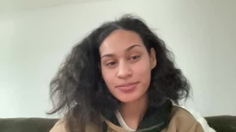 Snapshot of sexyjenny999 chatting on January 2025 07:37:01 PM Jenny online show from January 2025 07:37:01 PM