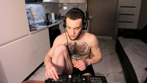Snapshot of sexykolya chatting on January 2025 01:39:02 AM Kolya online show from January 2025 01:39:02 AM