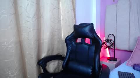 SexyLaddy   online show from September 2025 07:51:02 PM