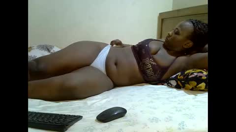 Snapshot of sexylinaa_ chatting on February 2025 09:10:01 AM Sexylina online show from February 2025 09:10:01 AM