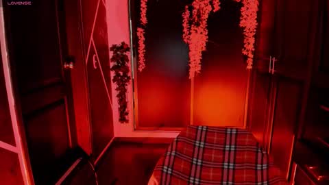 N A F online show from November 2025 07:58:02 PM