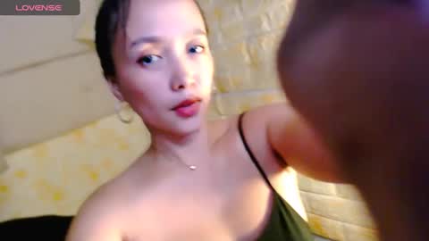 Snapshot of sexypinaymiya chatting on December 2024 05:45:02 AM Miyah online show from December 2024 05:45:02 AM