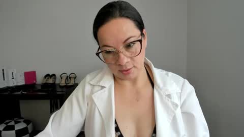 Sexy Psychologist online show from September 2025 05:38:01 PM