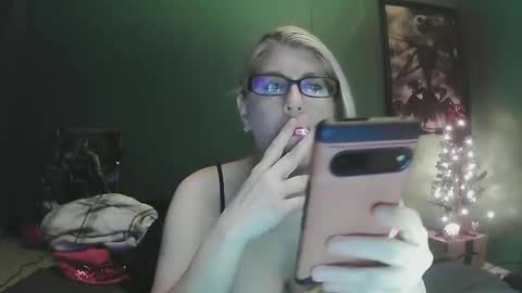 Snapshot of sexystripper69 chatting on December 2024 01:26:02 AM sexystripper69 online show from December 2024 01:26:02 AM