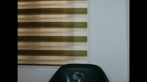 Snapshot of sexyxbunnyxx chatting on November 2025 07:17:01 AM Blue online show from November 2025 07:17:01 AM