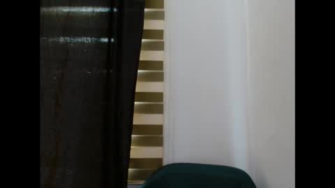 Snapshot of sexyxbunnyxx chatting on November 2025 09:08:02 AM Blue online show from November 2025 09:08:02 AM