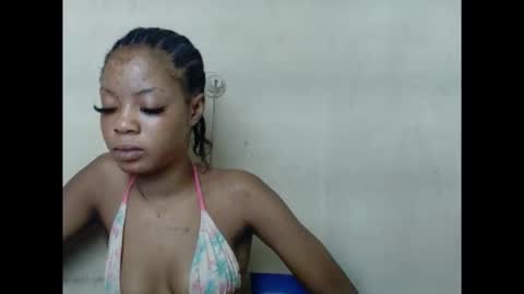 sexyxpeach online show from September 2025 12:10:01 AM