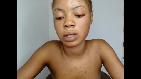 sexyxpeach online show from October 2025 02:12:01 PM