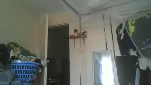 Mel online show from November 2025 09:41:01 AM