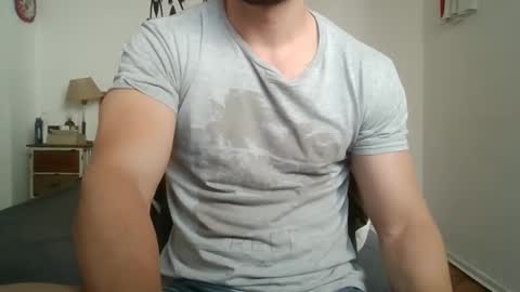 Snapshot of sexyyphilip chatting on November 2025 05:59:01 PM sexyyphilip online show from November 2025 05:59:01 PM