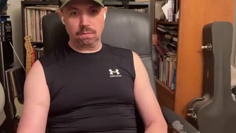 sfgiants1982 online show from October 2025 11:07:01 PM