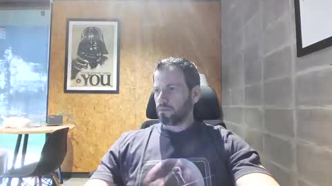 shad0w_hunter online show from February 2025 01:33:01 PM