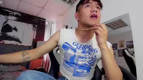 shadows online show from November 2025 08:21:02 PM