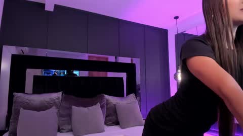 Snapshot of shaina_vasquez chatting on October 2025 07:11:02 PM Shaina Vasquez online show from October 2025 07:11:02 PM