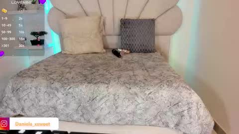 Snapshot of shairytovar chatting on October 2025 06:44:01 AM shairytovar online show from October 2025 06:44:01 AM