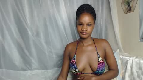 Snapshot of shaky396294 chatting on October 2025 03:43:01 PM shaky xxx online show from October 2025 03:43:01 PM