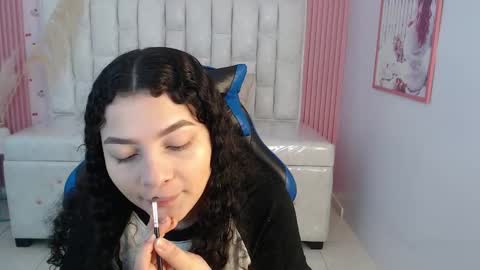 Shalon  online show from November 2025 01:55:02 PM