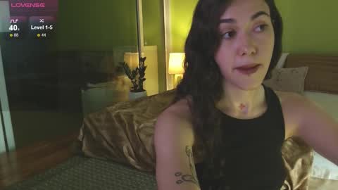 Snapshot of shamahasla chatting on November 2025 01:27:02 AM Sade online show from November 2025 01:27:02 AM