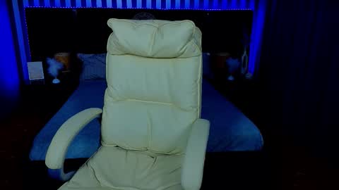 Lessi online show from October 2025 06:05:01 AM