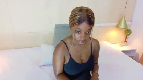 Snapshot of shamira_moore chatting on October 2025 07:55:01 PM Catalina online show from October 2025 07:55:01 PM