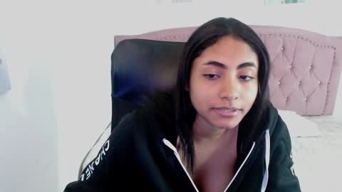 shanelle online show from October 2025 03:37:01 AM