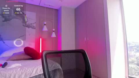 Shanell Moore online show from September 2025 03:33:01 PM