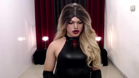 Snapshot of shanex01 chatting on December 2024 03:24:02 PM Shane X online show from December 2024 03:24:02 PM