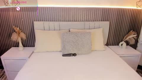 SHANON online show from October 2025 07:22:02 PM