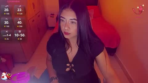 Snapshot of shanonn_diprima_ chatting on October 2025 06:50:02 PM Cami Ortiz independent model online show from October 2025 06:50:02 PM