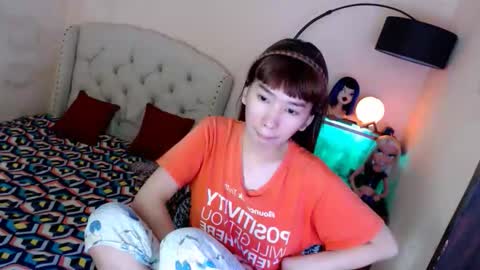 Snapshot of shantalfoxxy chatting on October 2025 12:56:02 AM SHANTA FOX s online show from October 2025 12:56:02 AM