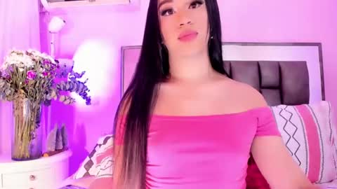 Shantal girls online show from February 2025 11:01:02 AM