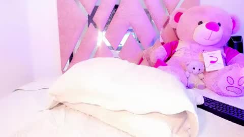 Shantal girls online show from February 2025 02:08:01 PM