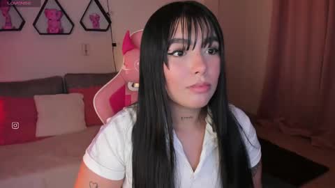 Snapshot of shantall_vidales chatting on March 2025 05:59:02 AM online show from March 2025 05:59:02 AM
