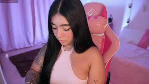 Snapshot of shantall_vidales chatting on September 2025 06:57:02 AM online show from September 2025 06:57:02 AM