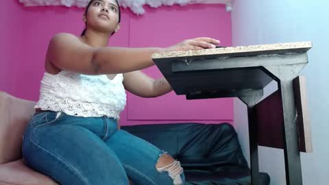 Snapshot of sharlot_evans_ chatting on October 2025 12:17:02 PM Sharlot online show from October 2025 12:17:02 PM