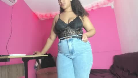 Snapshot of sharlot_evans_ chatting on November 2025 11:58:01 AM Sharlot online show from November 2025 11:58:01 AM