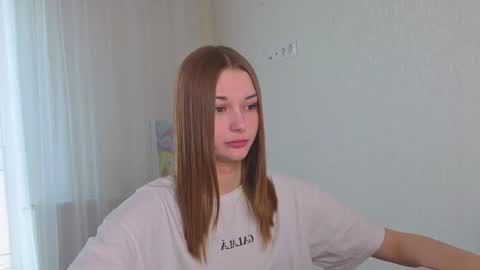 Miroslava online show from October 2025 09:18:01 AM