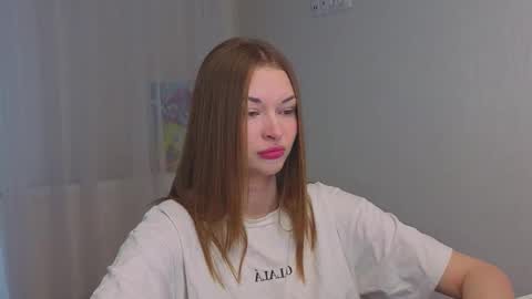 Miroslava online show from October 2025 04:20:01 AM