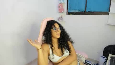 loraine online show from November 2025 03:28:01 AM