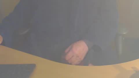 Snapshot of shaved164 chatting on December 2024 09:56:01 PM Frans online show from December 2024 09:56:01 PM