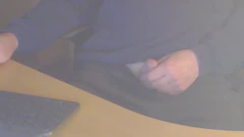 Snapshot of shaved164 chatting on December 2024 04:02:02 PM Frans online show from December 2024 04:02:02 PM